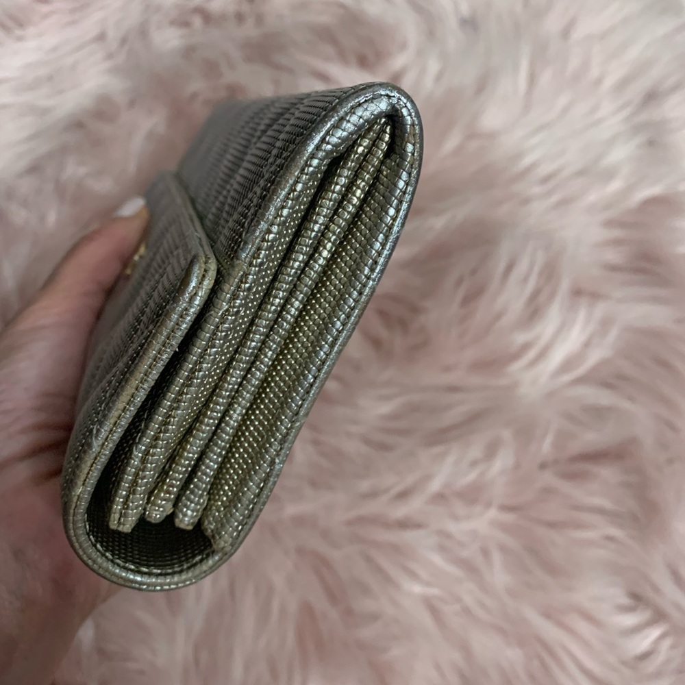 Authentic Chanel silver wallet - Picture 5 of 10